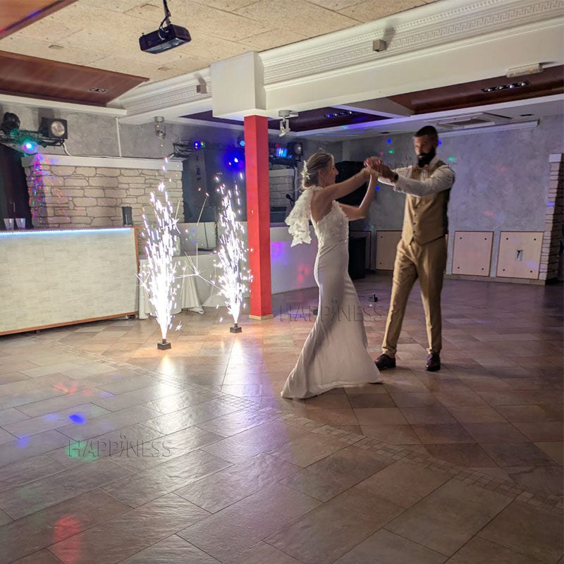 New 8 Cues Cold Spark Machine Wedding Stage Fireworks Powered by AA Battery Cold Fireworks Firing System